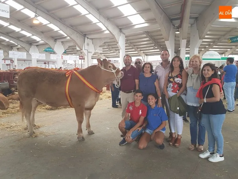 Foto 6 - &lsquo;M&oacute;nica Belucci&rsquo;, de los hermanos Mu&ntilde;oz Carrasco, campeona joven de la raza limusina