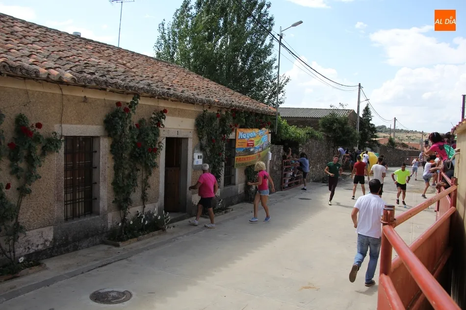 Foto 6 - Un herido por asta en el encierro de Villares de Yeltes  