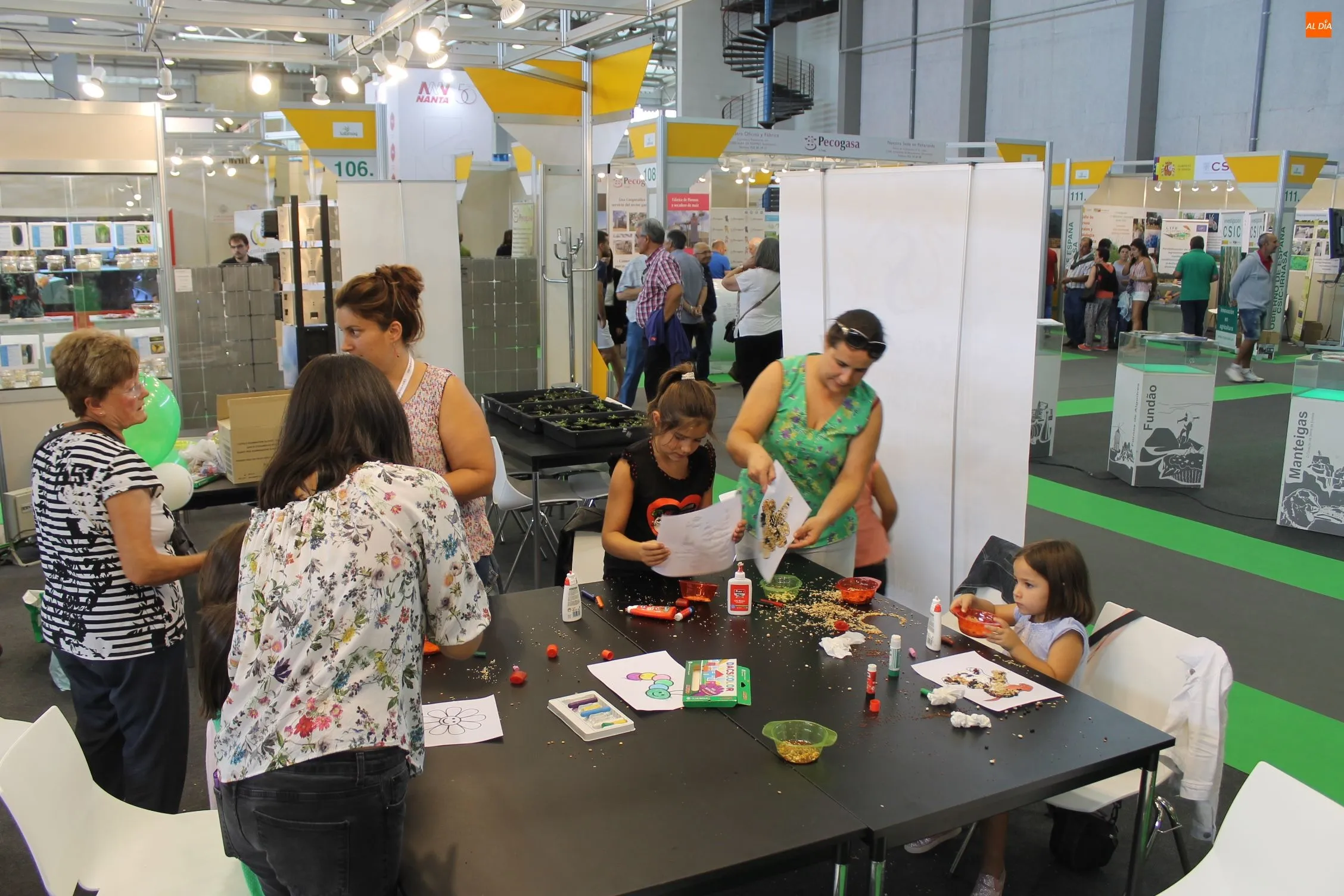 Foto 6 - &Eacute;xito del taller con semillas para los m&aacute;s peque&ntilde;os en Salamaq