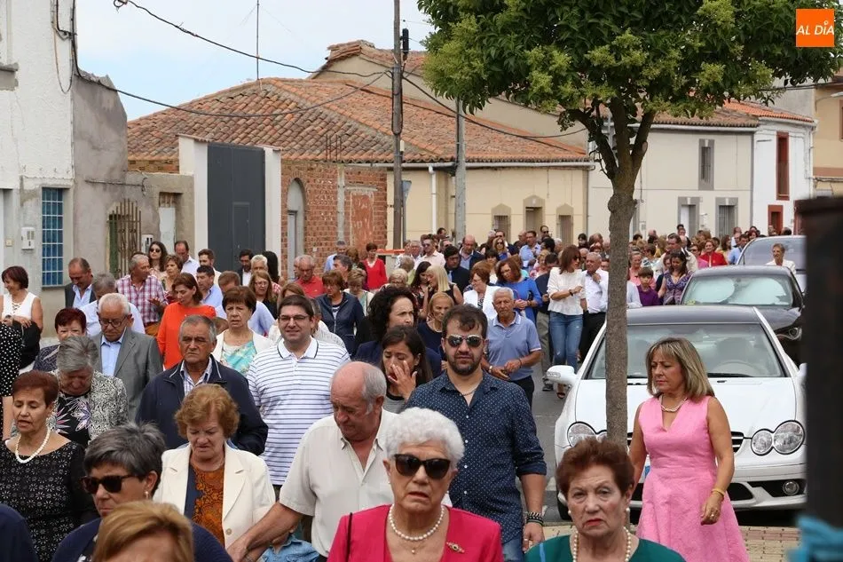 Foto 7 - Villoria rinde honores a la Virgen de la Vega