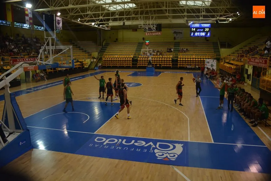 Foto 2 - El Queser&iacute;a La Antigua CB Tormes cae en su debut con el Extremadura Plasencia (71-82)