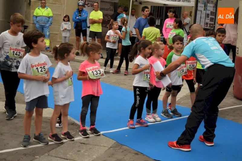 Foto 7 - Alberto Dom&iacute;nguez y Elena G&oacute;mez vencen en una carrera nocturna pasada por agua