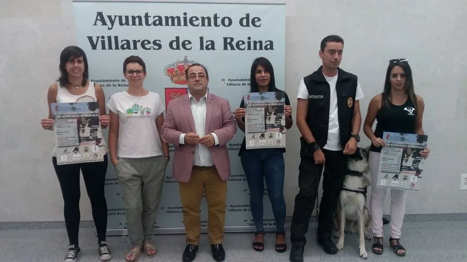 El concejal Antonio Malmierca, junto a los colaboradores de esta actividad