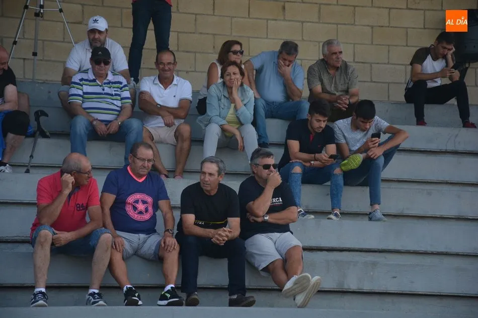 Foto 11 - El Salamanca CF UDS &lsquo;B&rsquo; debuta en la Regional de Aficionados goleando (4-0)