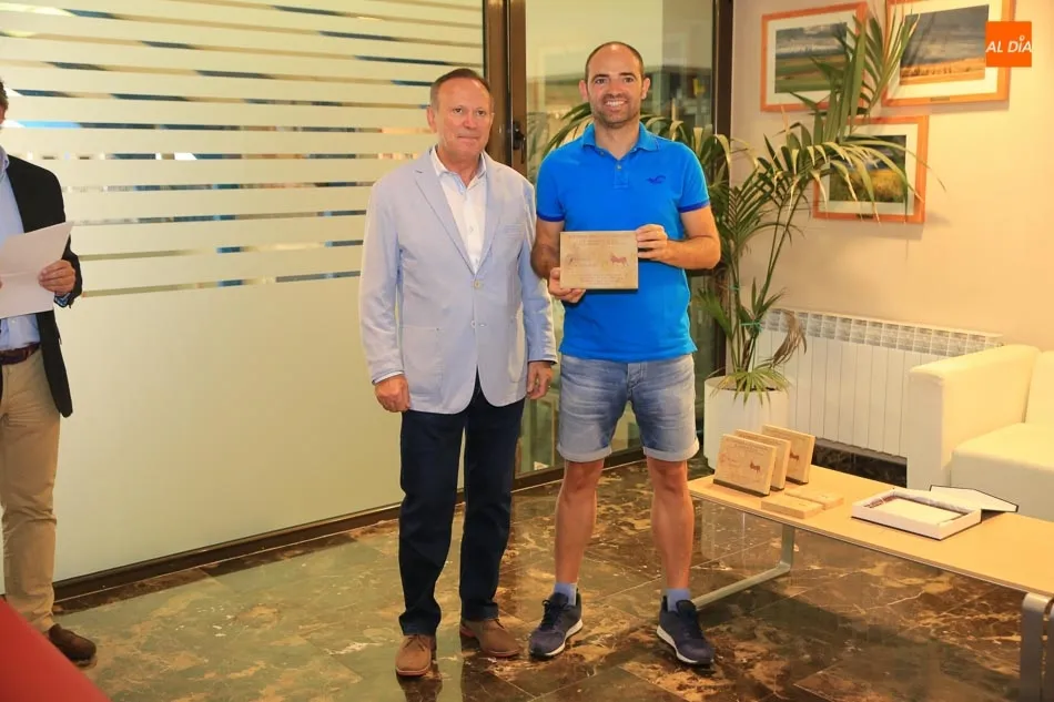 Foto 7 - Los triunfadores del concurso de ovino y caprino reciben sus premios