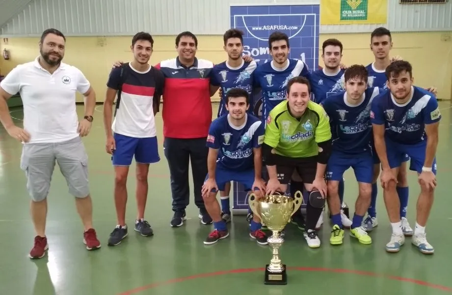 Foto 4 - El Puerto de Almuradiel &ndash;&nbsp;Bar Capuchinos vence en el Trofeo &lsquo;Virgen de la Vega&rsquo;
