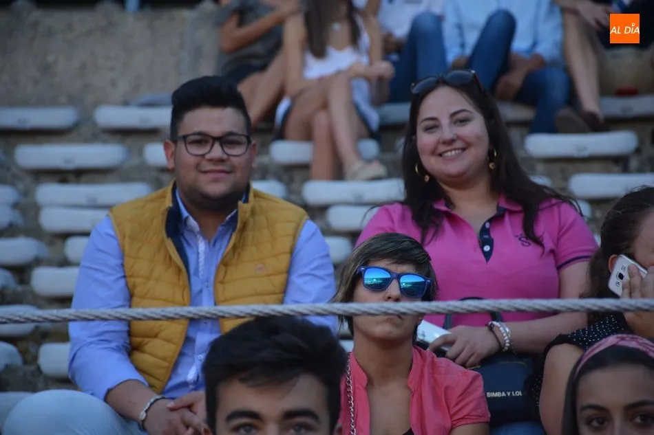Foto 5 - Los ni&ntilde;os arropan a Juventud Taurina en el ruedo de La Glorieta&nbsp;  