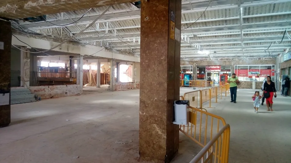 estado del interior de la estación de autobuses con motivo de las obras