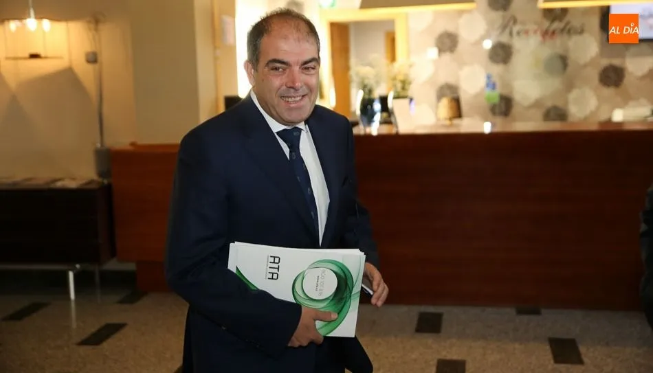 Lorenzo Amor, presidente de ATA, en una de sus visitas a Salamanca