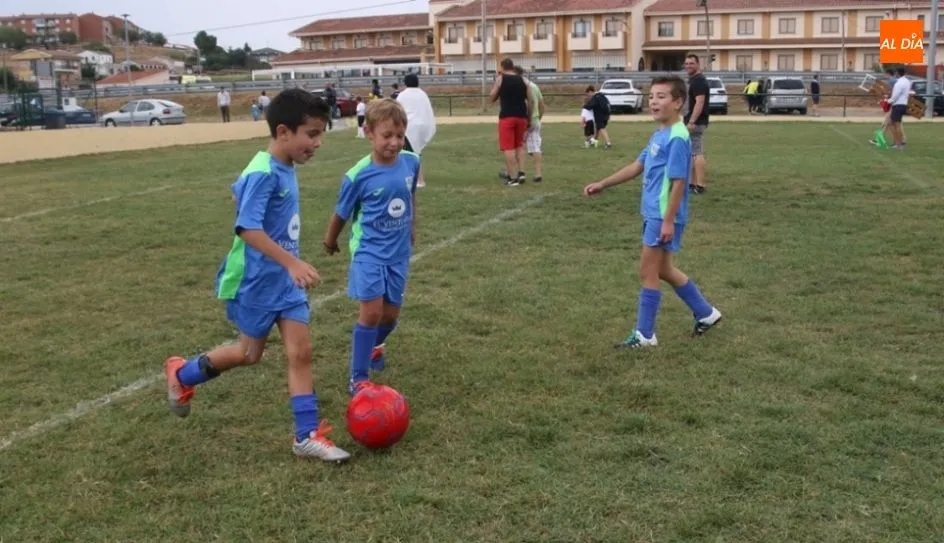 Foto 5 - El Alba de Tormes Club de F&uacute;tbol inicia una temporada ilusionante