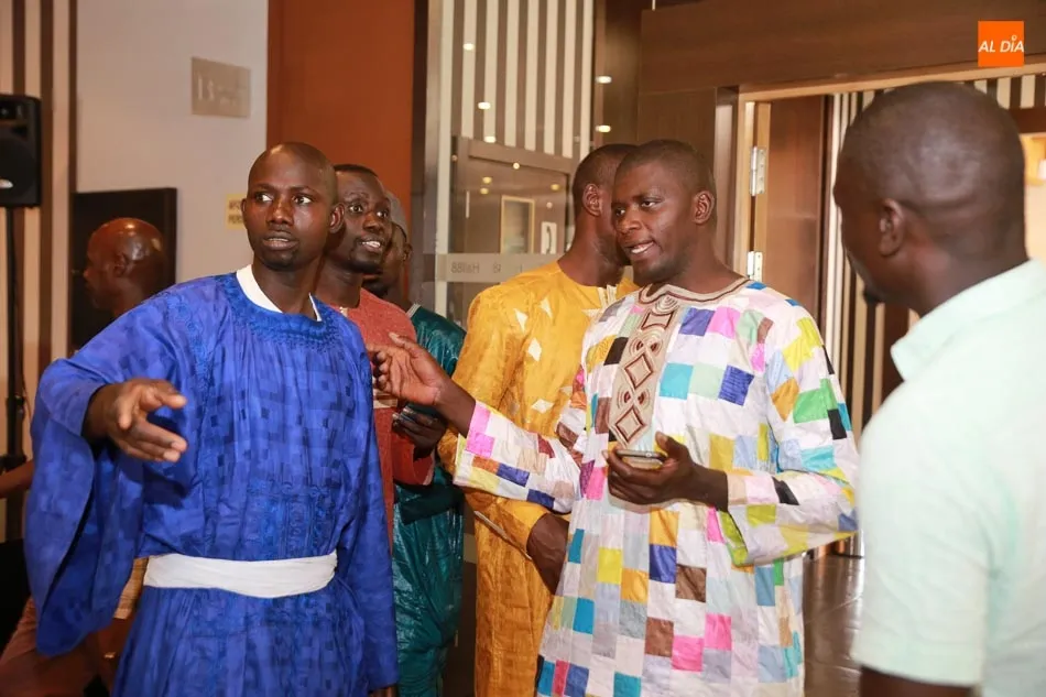 Foto 7 - La comunidad senegalesa se vuelca con su l&iacute;der espiritual, Serigne Mame