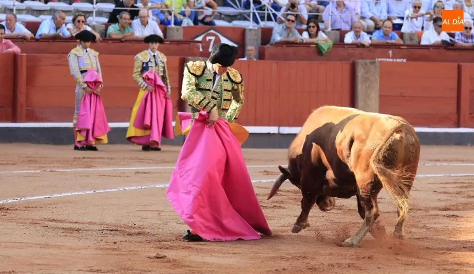 Foto 2 - Antonio Grande abre la primera puerta grande de la Feria  