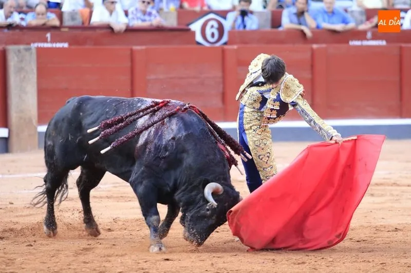 Foto 4 - Antonio Grande abre la primera puerta grande de la Feria  