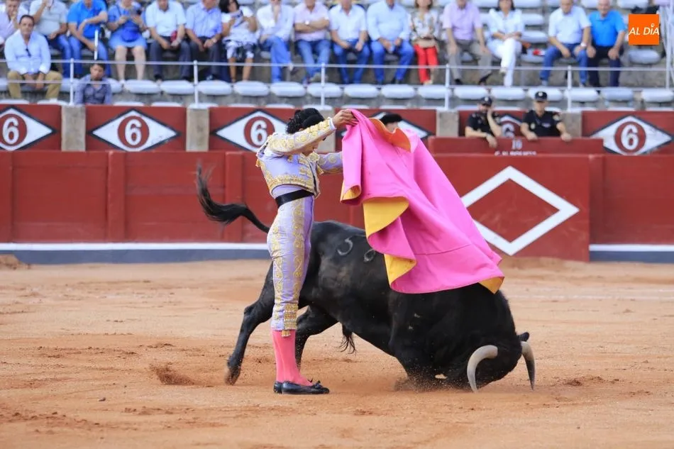 Foto 7 - Antonio Grande abre la primera puerta grande de la Feria  