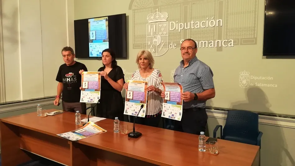 La diputada Eva Picado junto al alcalde, a la concejala de Cultura y a un miembro del comité organizador. Foto: RFG