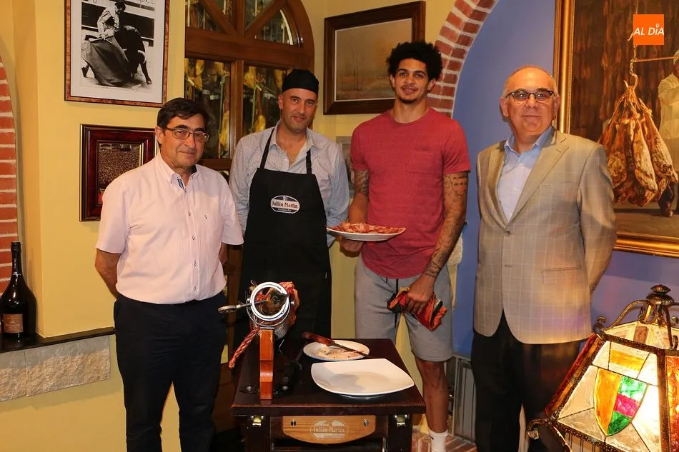 Foto 3 - Chris Kendrix llega al Aquimisa Carbajosa para elevar el nivel de juego