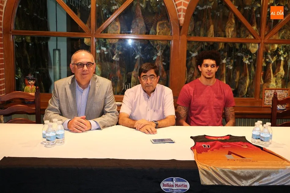 Foto 2 - Chris Kendrix llega al Aquimisa Carbajosa para elevar el nivel de juego