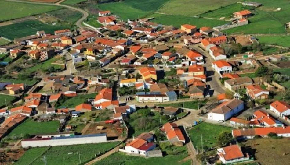 Vista aérea de Monterrubio de la Sierra, donde se actuará en energías renovables.