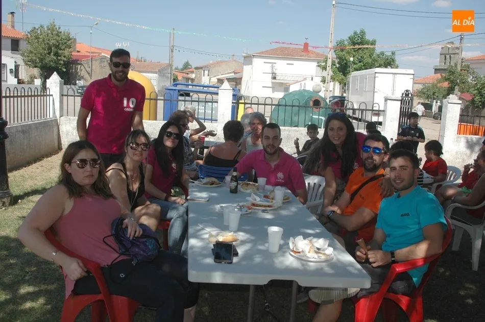 Foto 9 - En Ba&ntilde;ob&aacute;rez cogen fuerza con una paella ante lo que tienen por delante  
