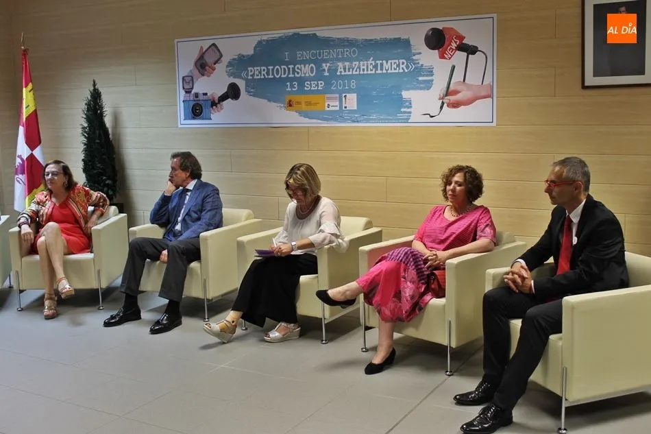 De izq. a dcha., Carmen Orte, José Antonio de Santiago-Juárez, Pilar Díaz, Encarnación Pérez y Ricardo Rivero