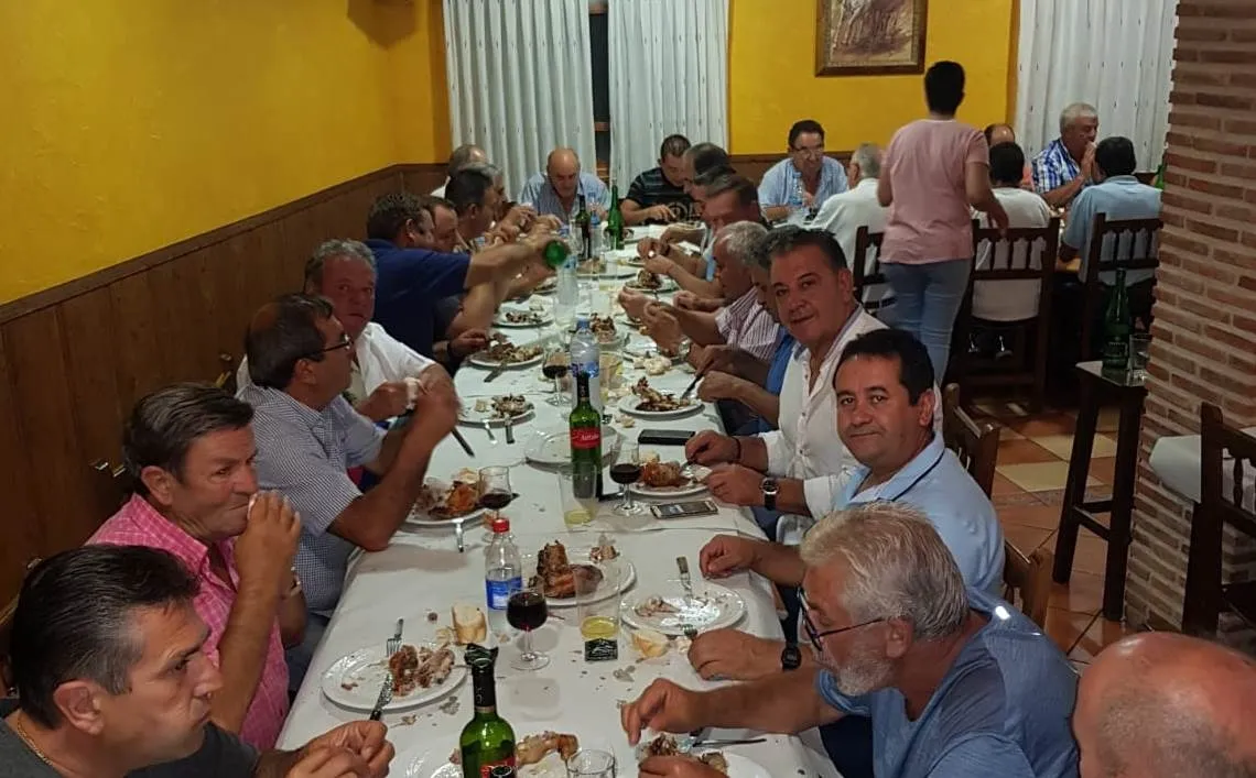 Foto 4 - Flor&iacute;n celebra su medio siglo de vida rodeado de amigos  