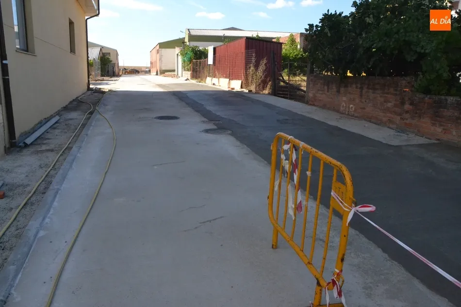 Foto 2 - As&iacute; marchan las obras de urbanizaci&oacute;n de la calle Fernando II  