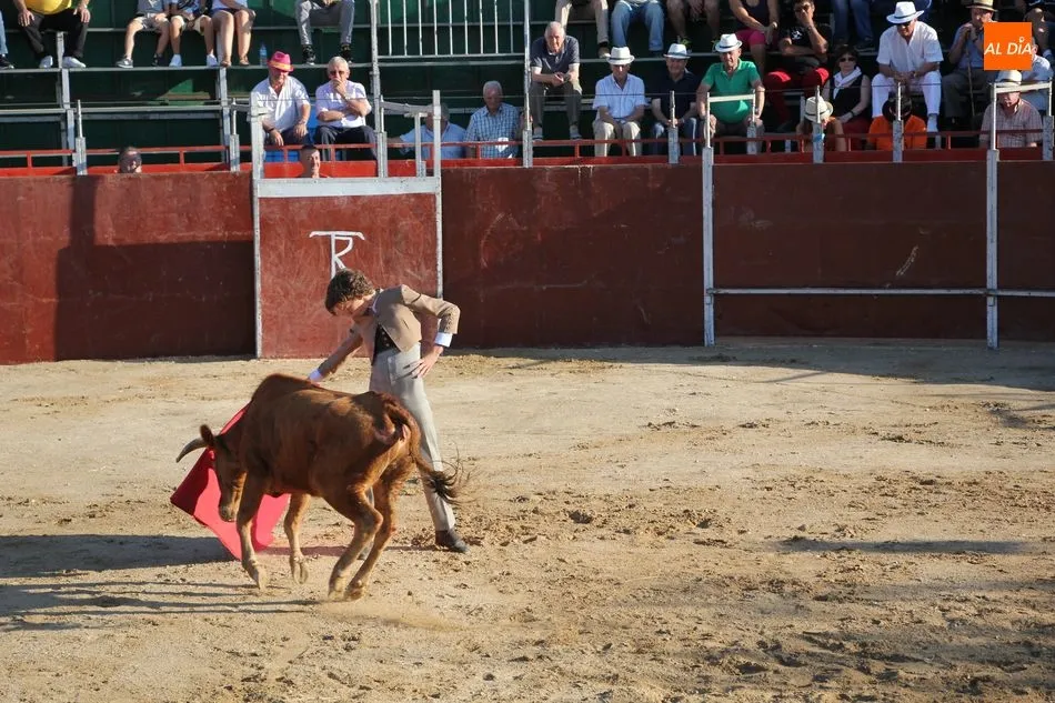 Foto 10 - Entretenida tarde taurina en Barruecopardo con una tienta de vacas de Hermanos S&aacute;nchez Gil  
