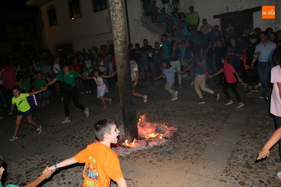Foto 6 - Un preg&oacute;n con sorpresa de Carlos Castro da inicio a los festejos del Cristo