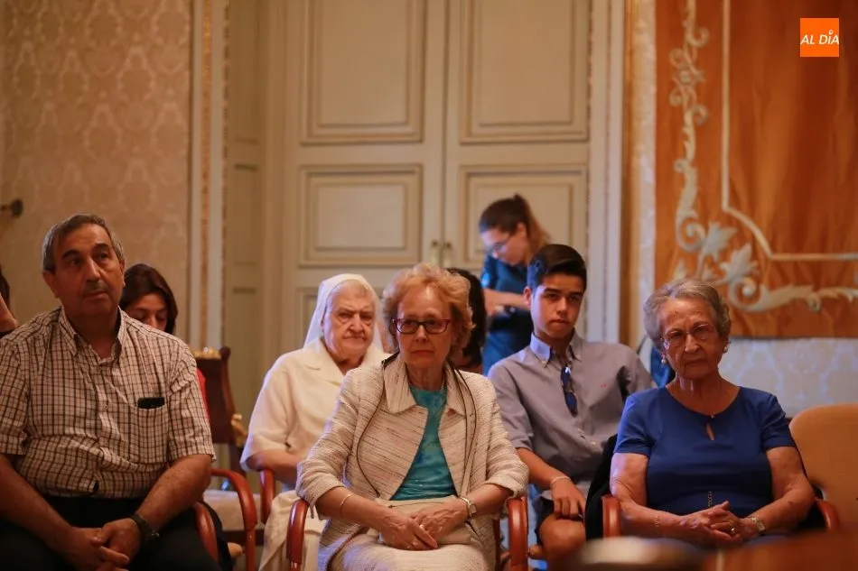 Foto 3 - Emotivo homenaje del Ayuntamiento a cuatro personas centenarias