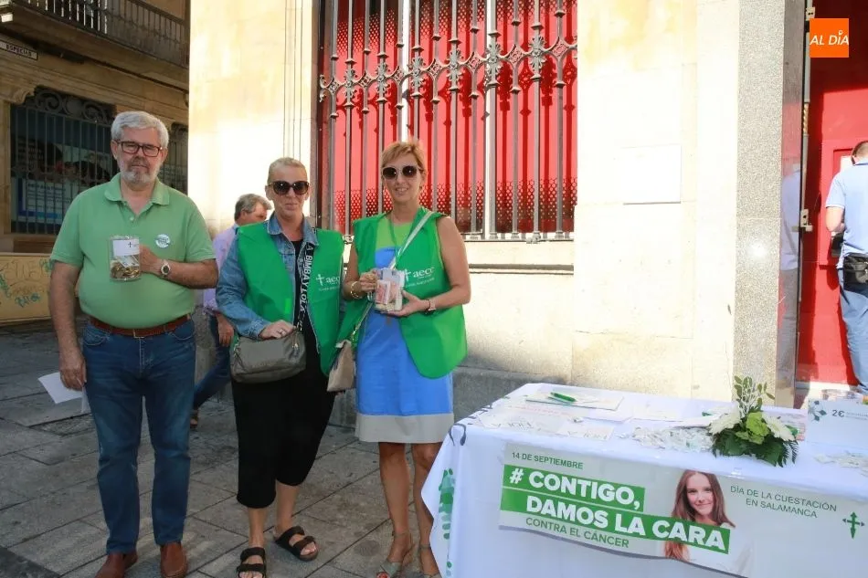 Foto 5 - Cerca de 300 voluntarios colaboran en la cuestaci&oacute;n contra el c&aacute;ncer