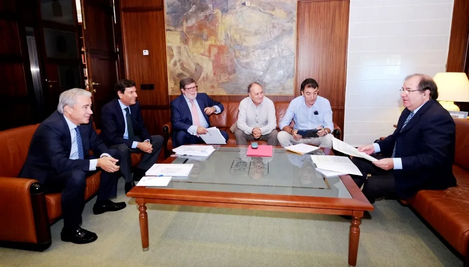 El presidente de la Junta de Castilla y León, Juan Vicente Herrera, ha presidido hoy el Consejo del Dialogo Social