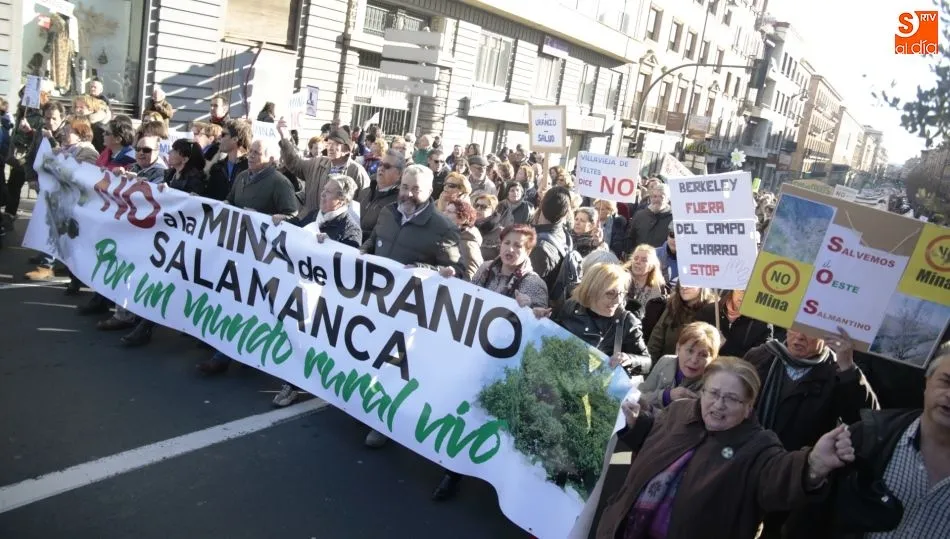 Una de las manifestaciones de los vecinos de la comarca contrarios a la mina de uranio