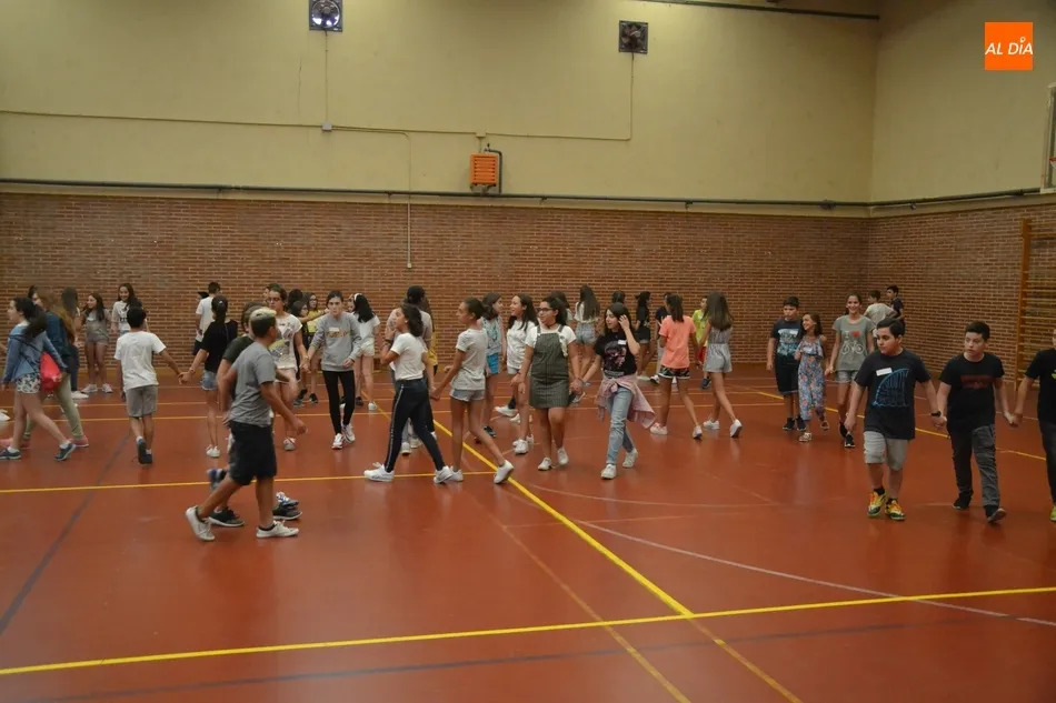 Foto 9 - Primer d&iacute;a &lsquo;de clase&rsquo; para la masiva nueva promoci&oacute;n de 1&ordm; de la ESO del Fray Diego  