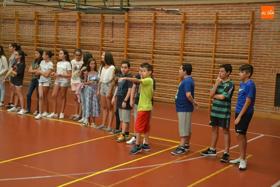 Foto 3 - Primer d&iacute;a &lsquo;de clase&rsquo; para la masiva nueva promoci&oacute;n de 1&ordm; de la ESO del Fray Diego  