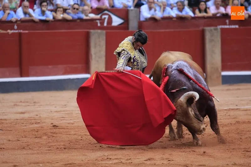 Foto 11 - Juan del &Aacute;lamo abre la tercera puerta grande de la Feria