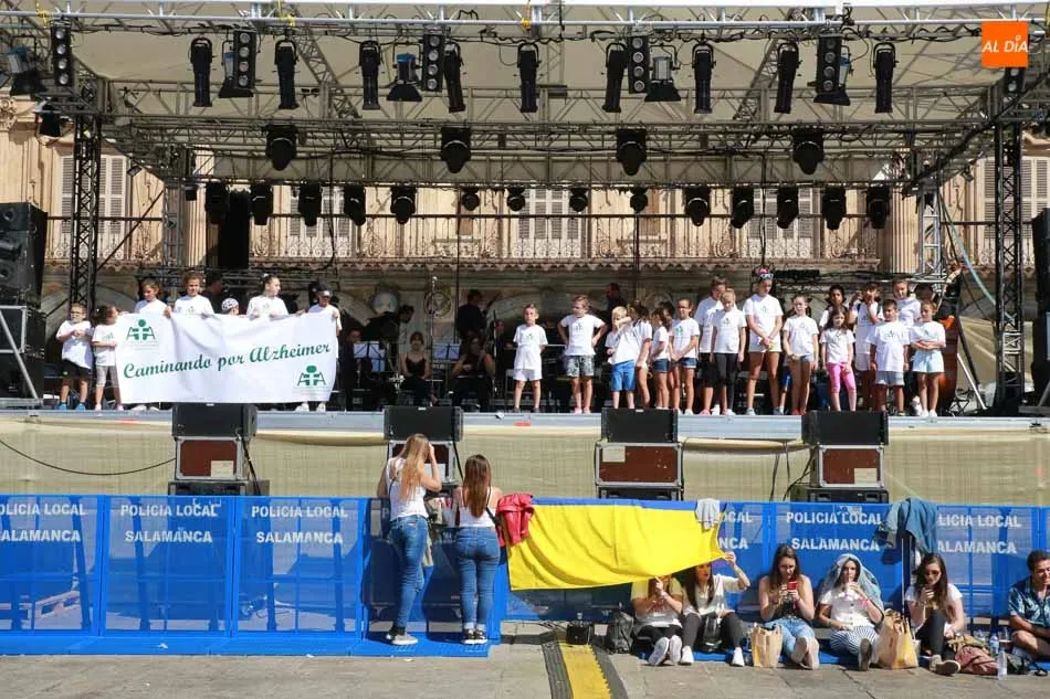 Foto 11 - AFA Salamanca celebra su 30 aniversario con una marcha para sensibilizar sobre el Alzheimer