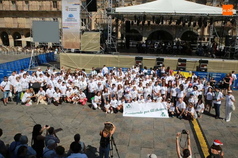 Foto 6 - AFA Salamanca celebra su 30 aniversario con una marcha para sensibilizar sobre el Alzheimer