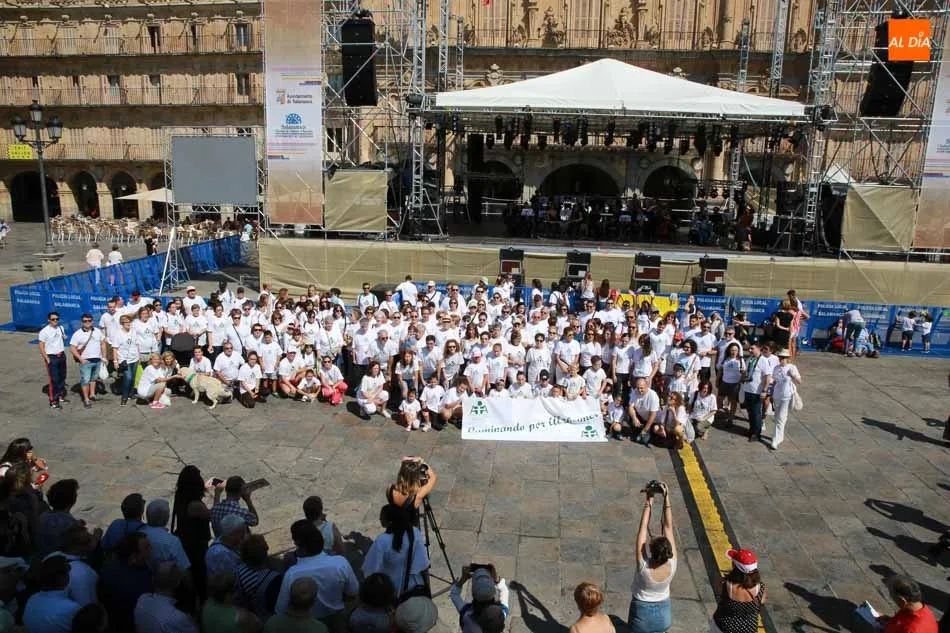 Foto 4 - AFA Salamanca celebra su 30 aniversario con una marcha para sensibilizar sobre el Alzheimer
