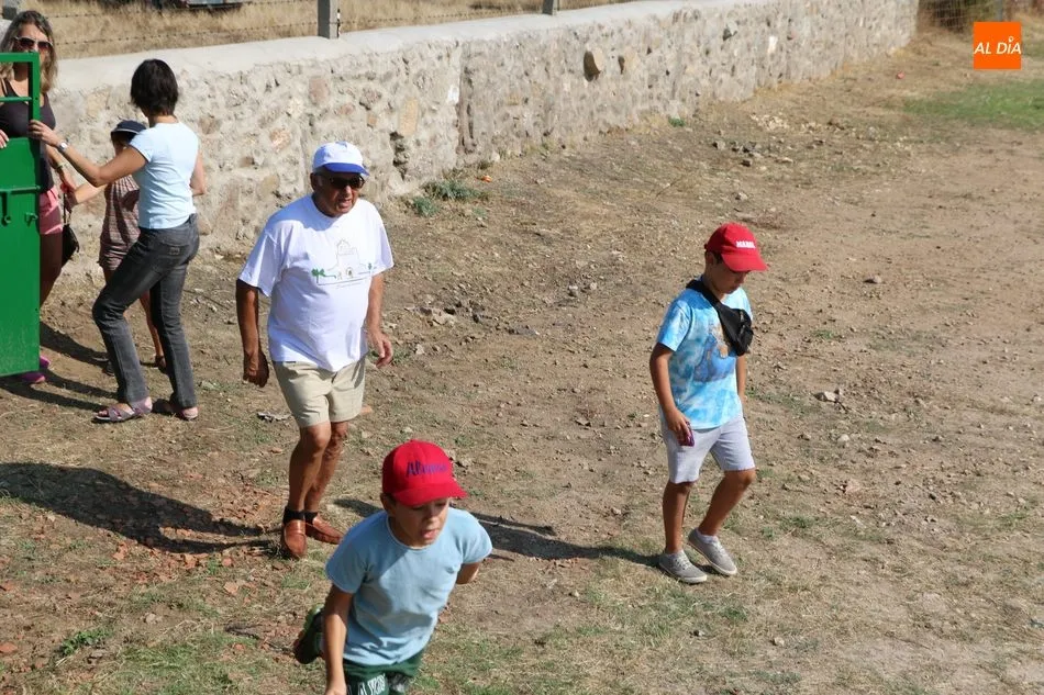 Foto 2 - Bonito encierro a caballo en Ba&ntilde;ob&aacute;rez con erales de Mart&iacute;n Cilleros  