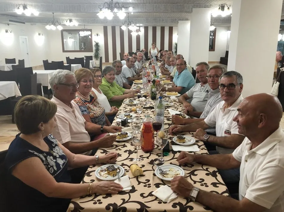 Foto 9 - La VII Concentraci&oacute;n Nacional &lsquo;Motores Atr&aacute;s&rsquo; visita Vitigudino  