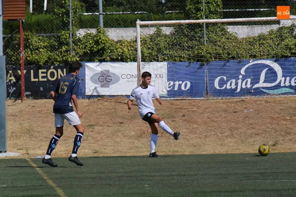 Foto 6 - Derrota del Helm&aacute;ntico en la Regional Juvenil y empate del Infantil del Santa Marta