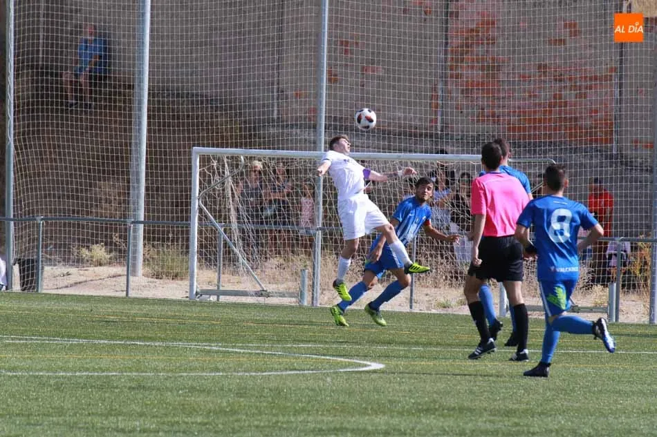 Foto 11 - El B&eacute;jar Industrial suma y sigue y duro rev&eacute;s para el Ribert y el filial del Salamanca UDS