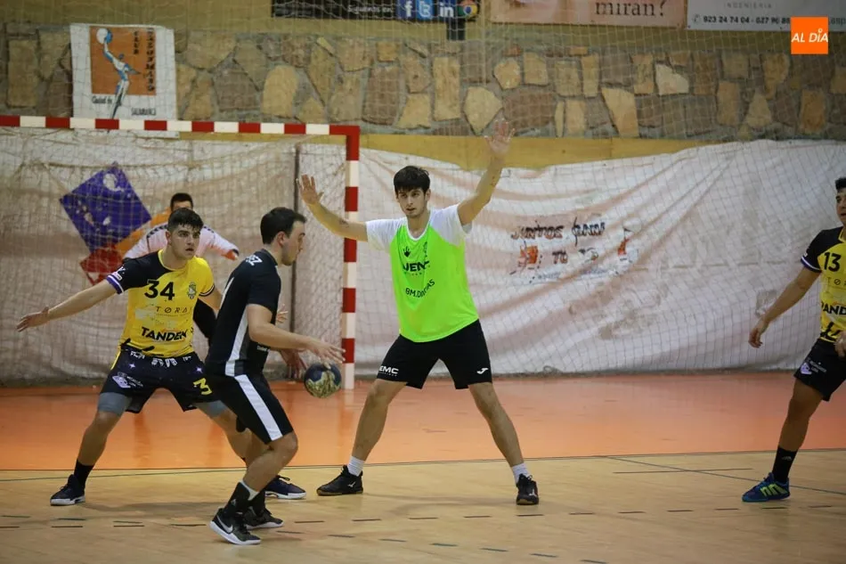 Foto 5 - El Sanal&oacute;n supera al Delicias (27-22) en otro fin de semana de Ferias con m&uacute;ltiples actividades