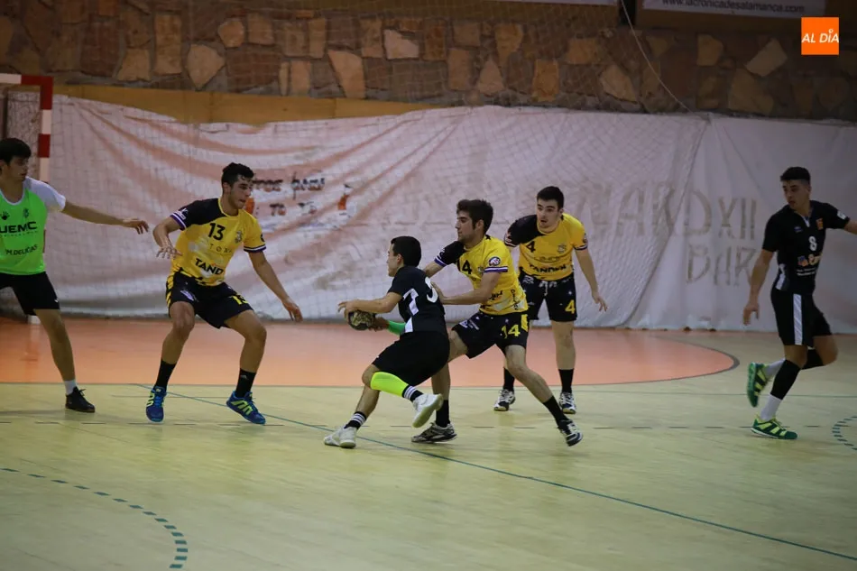 Foto 4 - El Sanal&oacute;n supera al Delicias (27-22) en otro fin de semana de Ferias con m&uacute;ltiples actividades