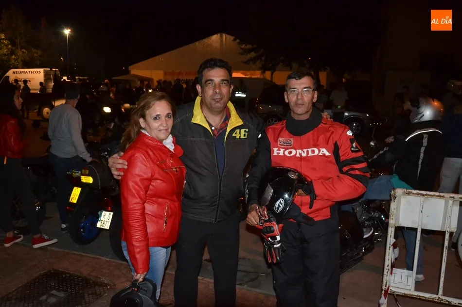 Foto 5 - Unas 175 monturas recorren las calles en la cl&aacute;sica ruta nocturna  