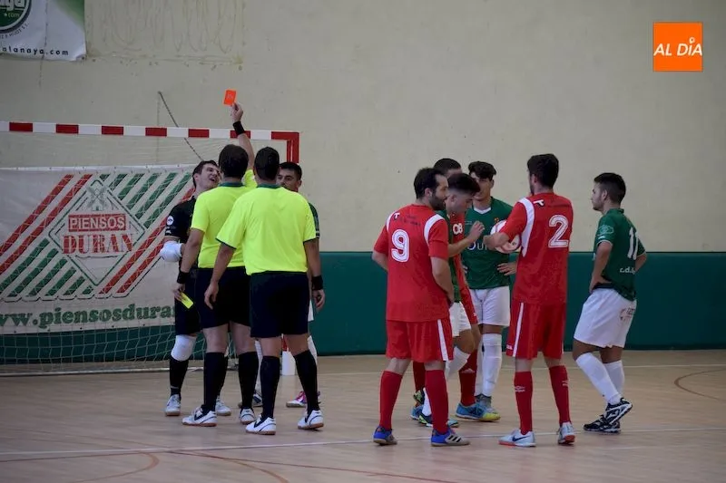 Foto 3 - El Piensos Dur&aacute;n Albense paga sus errores ante el Pizarras Los 3 Cu&ntilde;ados (1-3)
