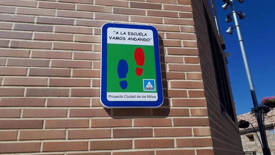 Foto 2 - Un nuevo sistema de se&ntilde;alizaci&oacute;n incrementa la seguridad vial de la ruta escolar  