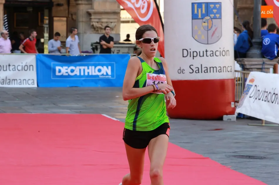Foto 2 - Salamanca visibiliza un a&ntilde;o m&aacute;s la Violencia de G&eacute;nero con una carrera muy participativa