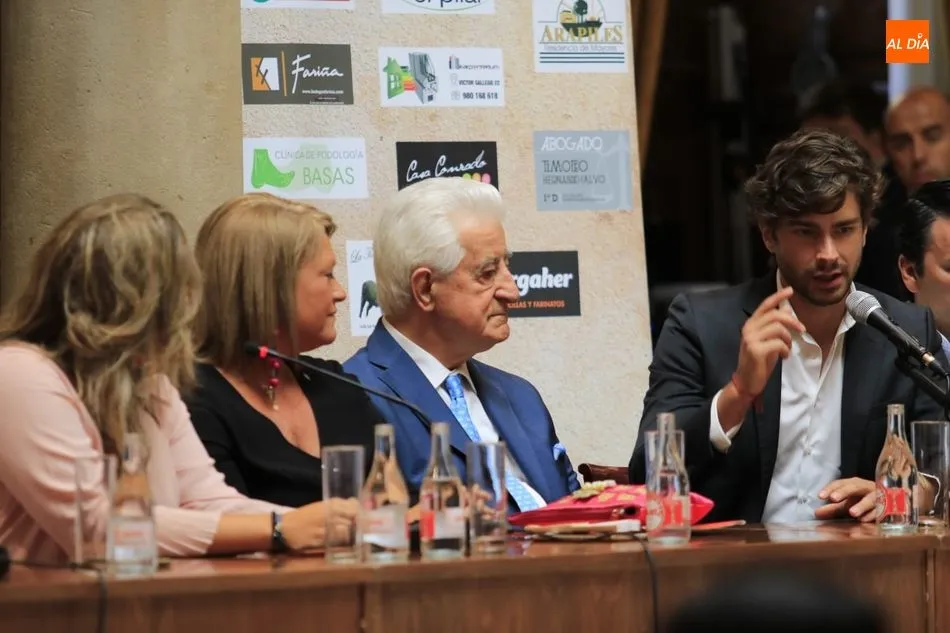 Foto 3 - &lsquo;Los Aperitivos Taurinos del Casino&rsquo; bajan el tel&oacute;n con otro lleno de p&uacute;blico