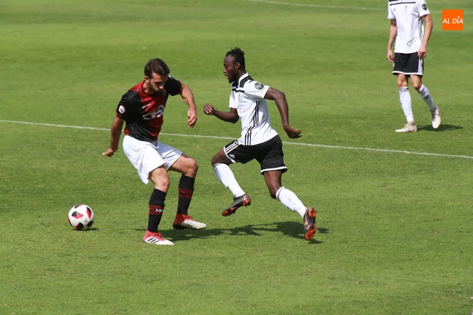 Foto 9 - El Salamanca UDS suma su primera victoria con una goleada frente al&nbsp; Uni&oacute;n Adarve (4-3)